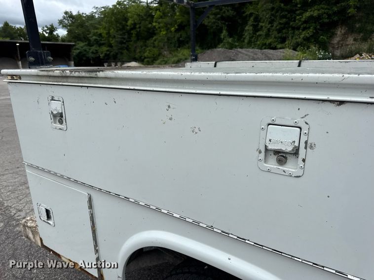 image for item DW3427 2006 Chevrolet Silverado 2500HD utility bed pickup truck