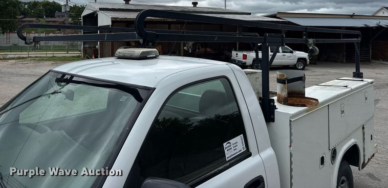 image for item DW3427 2006 Chevrolet Silverado 2500HD utility bed pickup truck