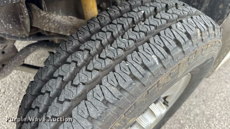 image for item DW3427 2006 Chevrolet Silverado 2500HD utility bed pickup truck