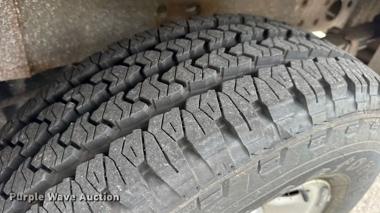 image for item DW3427 2006 Chevrolet Silverado 2500HD utility bed pickup truck