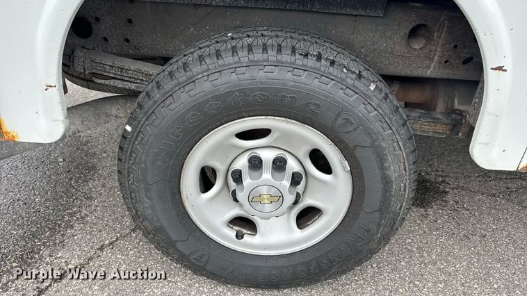 image for item DW3427 2006 Chevrolet Silverado 2500HD utility bed pickup truck