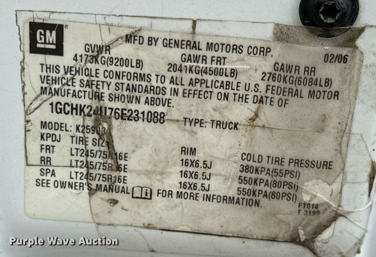 image for item DW3427 2006 Chevrolet Silverado 2500HD utility bed pickup truck