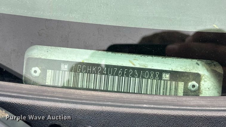 image for item DW3427 2006 Chevrolet Silverado 2500HD utility bed pickup truck