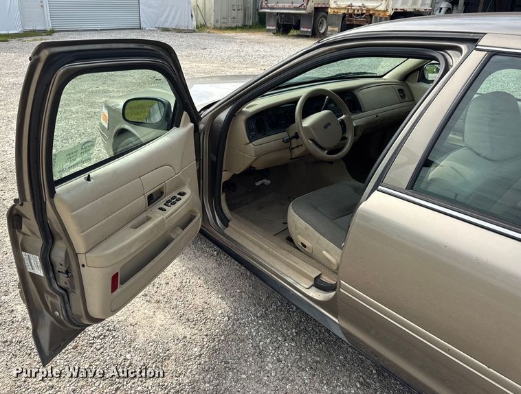 image for item DW3429 2008 Ford Crown Victoria Police Interceptor 