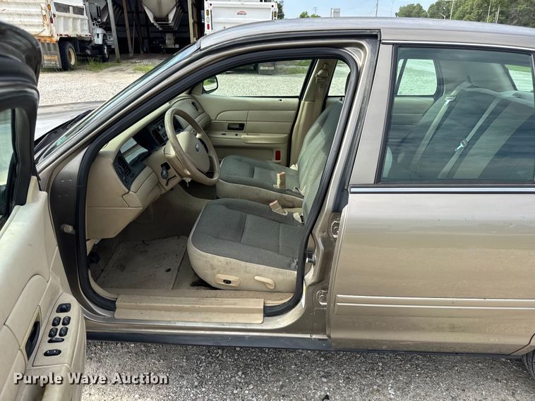 image for item DW3429 2008 Ford Crown Victoria Police Interceptor 