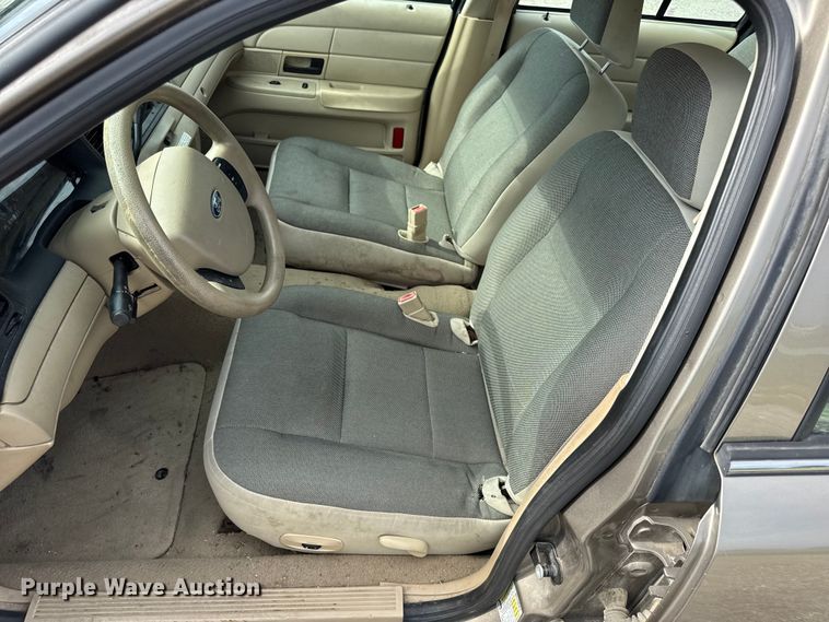 image for item DW3429 2008 Ford Crown Victoria Police Interceptor 