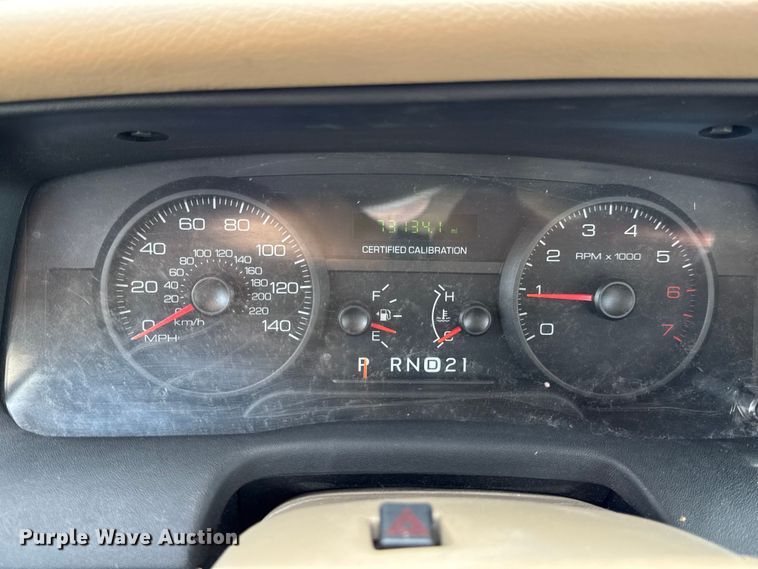 image for item DW3429 2008 Ford Crown Victoria Police Interceptor 