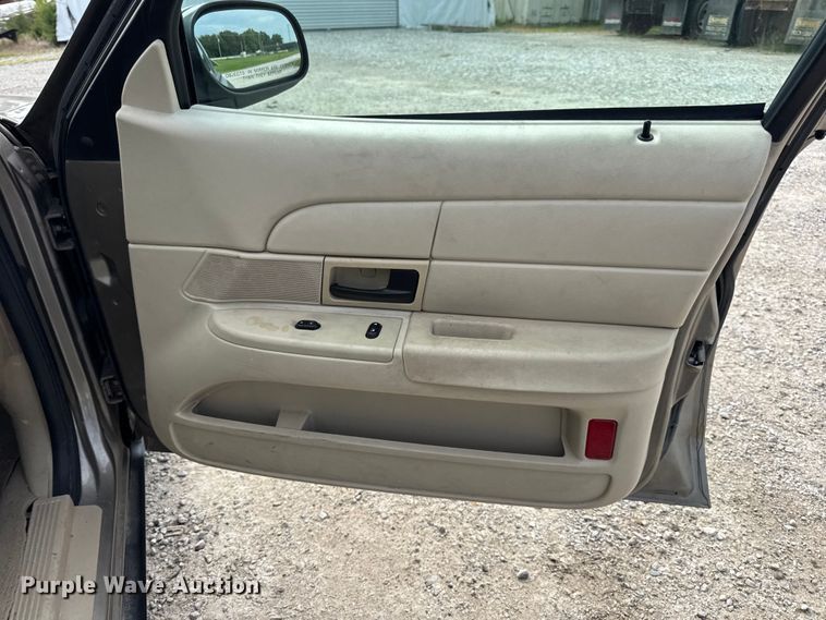 image for item DW3429 2008 Ford Crown Victoria Police Interceptor 