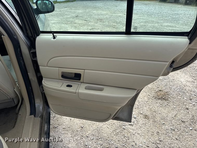 image for item DW3429 2008 Ford Crown Victoria Police Interceptor 