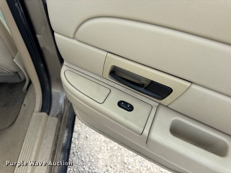 image for item DW3429 2008 Ford Crown Victoria Police Interceptor 