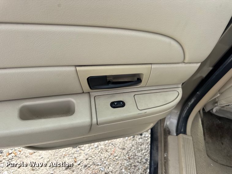 image for item DW3429 2008 Ford Crown Victoria Police Interceptor 