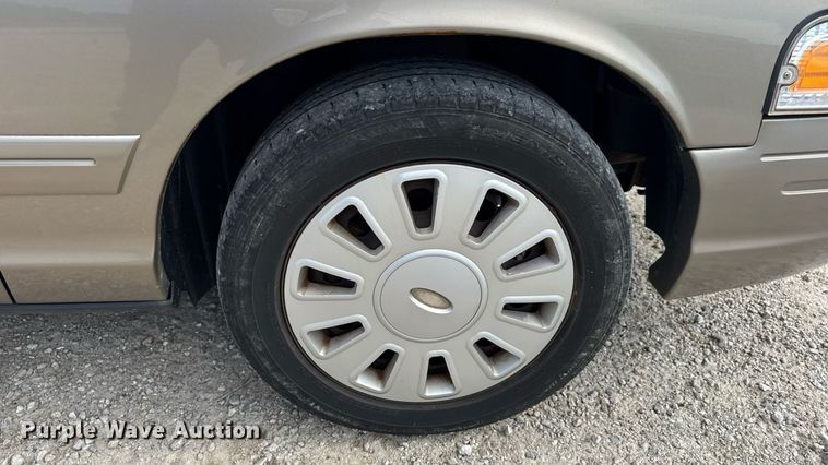 image for item DW3429 2008 Ford Crown Victoria Police Interceptor 