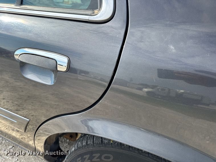 image for item DW3430 2004 Ford Crown Victoria Police Interceptor 