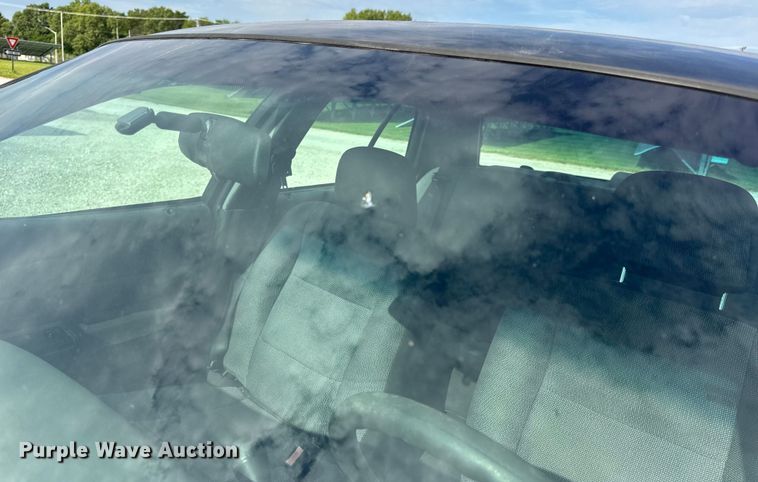 image for item DW3430 2004 Ford Crown Victoria Police Interceptor 