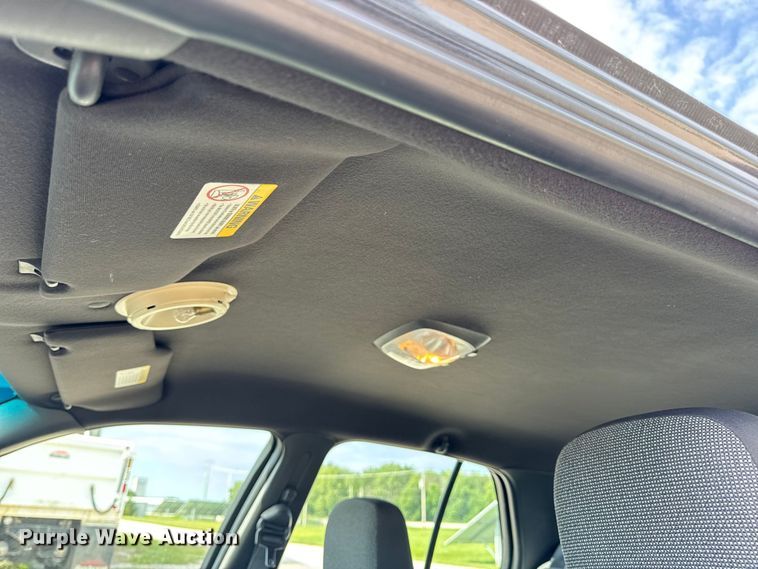 image for item DW3430 2004 Ford Crown Victoria Police Interceptor 