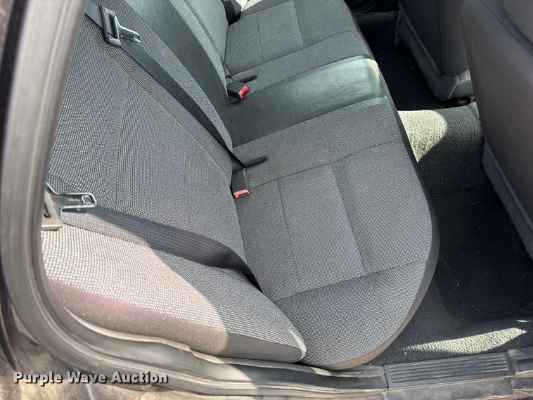 image for item DW3430 2004 Ford Crown Victoria Police Interceptor 