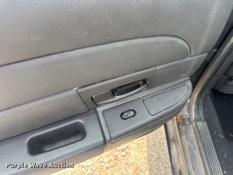 image for item DW3430 2004 Ford Crown Victoria Police Interceptor 