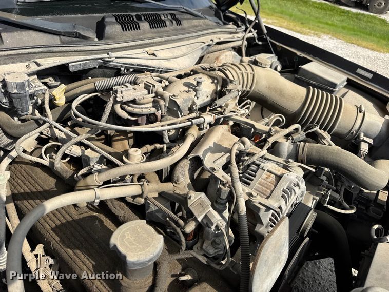 image for item DW3430 2004 Ford Crown Victoria Police Interceptor 