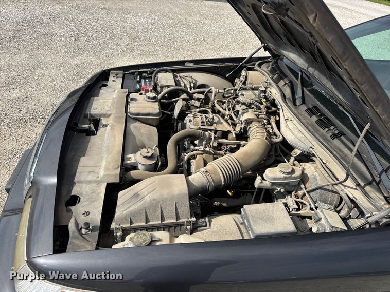 image for item DW3430 2004 Ford Crown Victoria Police Interceptor 