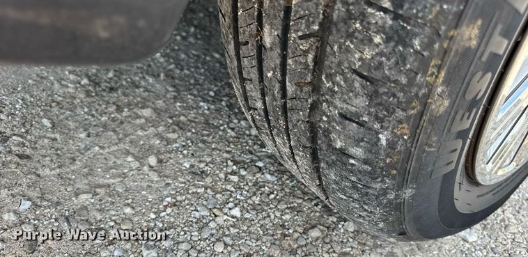 image for item DW3430 2004 Ford Crown Victoria Police Interceptor 