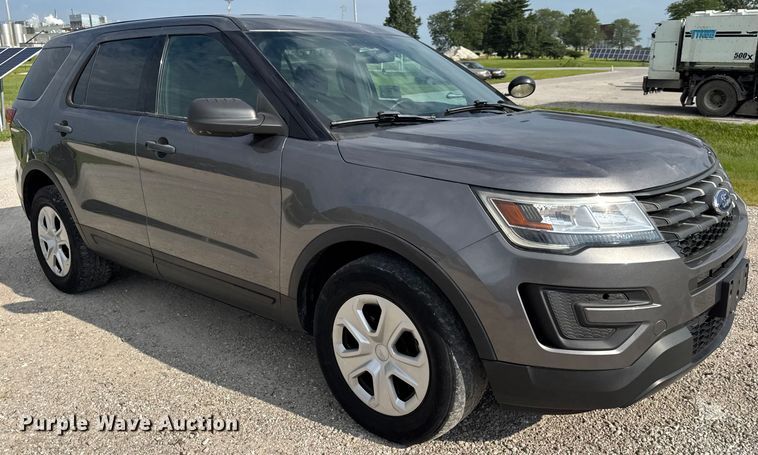 image for item DW3431 2019 Ford Explorer Police Interceptor SUV