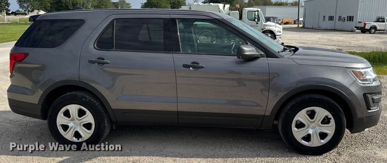 image for item DW3431 2019 Ford Explorer Police Interceptor SUV