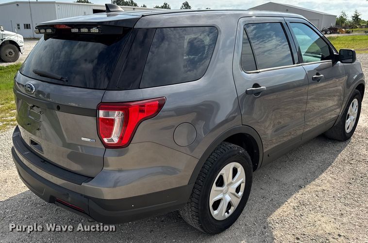 image for item DW3431 2019 Ford Explorer Police Interceptor SUV