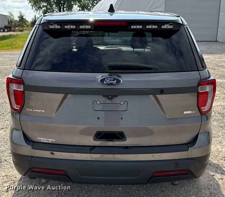 image for item DW3431 2019 Ford Explorer Police Interceptor SUV