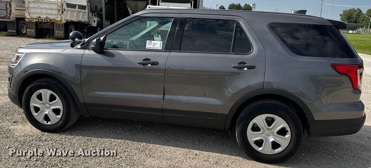 image for item DW3431 2019 Ford Explorer Police Interceptor SUV