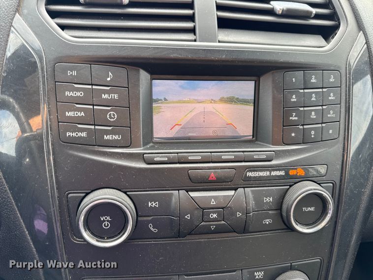 image for item DW3431 2019 Ford Explorer Police Interceptor SUV