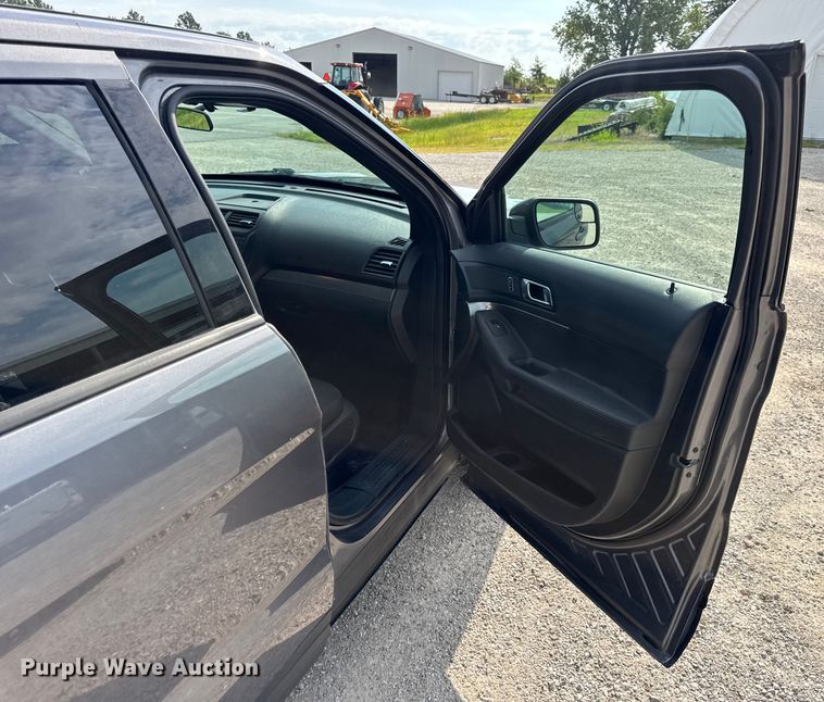 image for item DW3431 2019 Ford Explorer Police Interceptor SUV