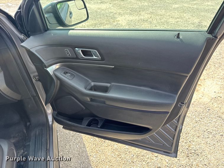 image for item DW3431 2019 Ford Explorer Police Interceptor SUV