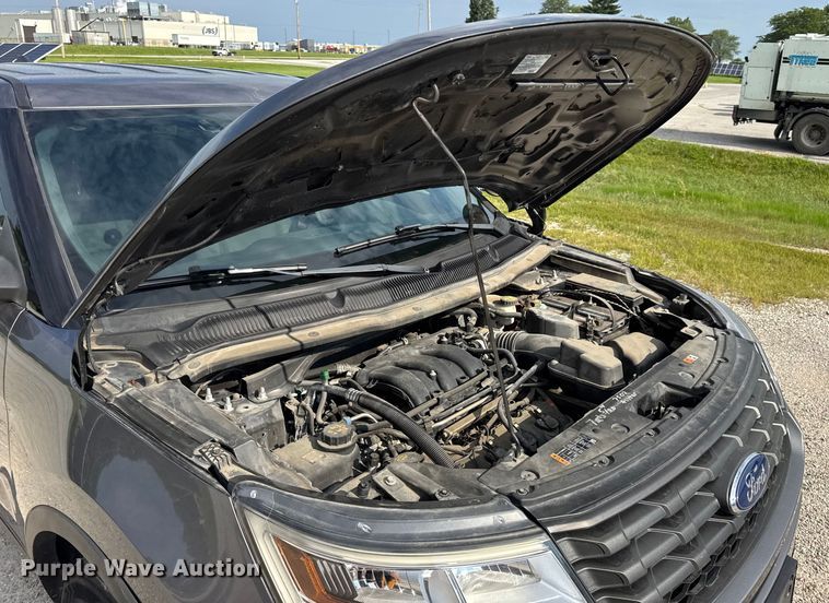 image for item DW3431 2019 Ford Explorer Police Interceptor SUV