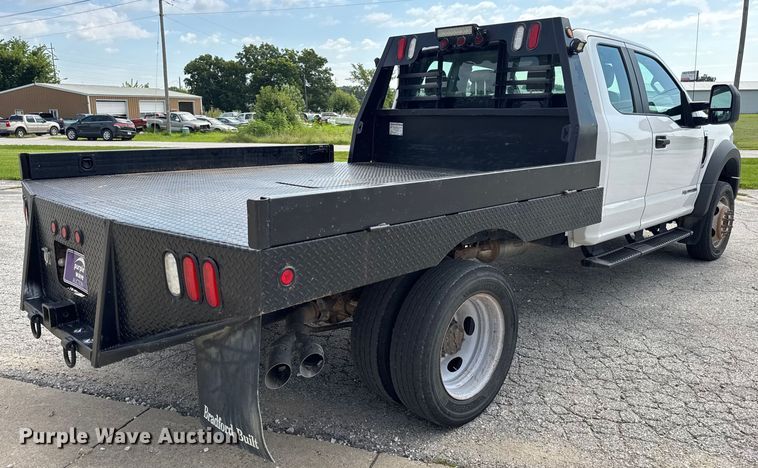 image for item DW3432 2018 Ford F450 Super Duty flatbed truck