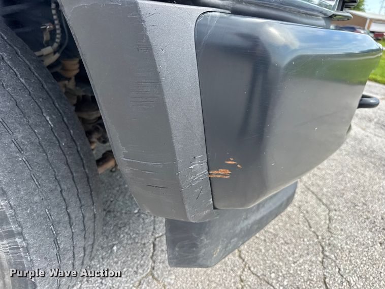 image for item DW3432 2018 Ford F450 Super Duty flatbed truck