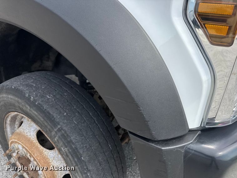 image for item DW3432 2018 Ford F450 Super Duty flatbed truck