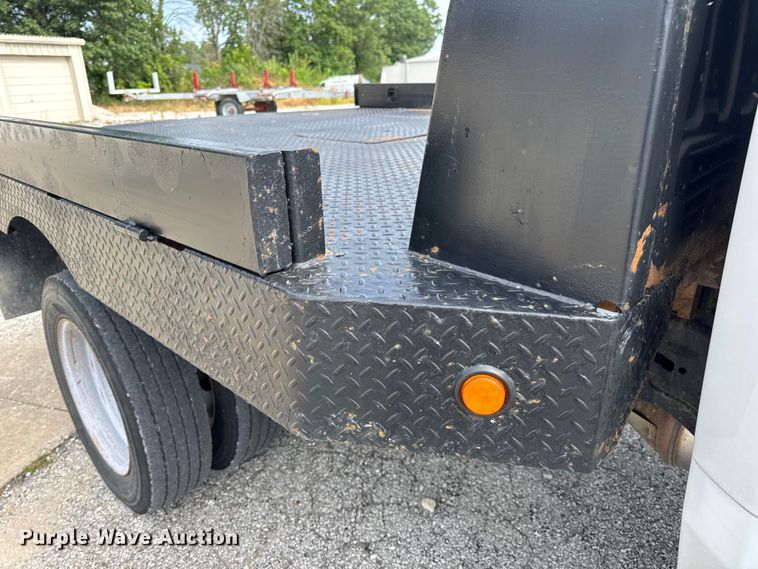 image for item DW3432 2018 Ford F450 Super Duty flatbed truck