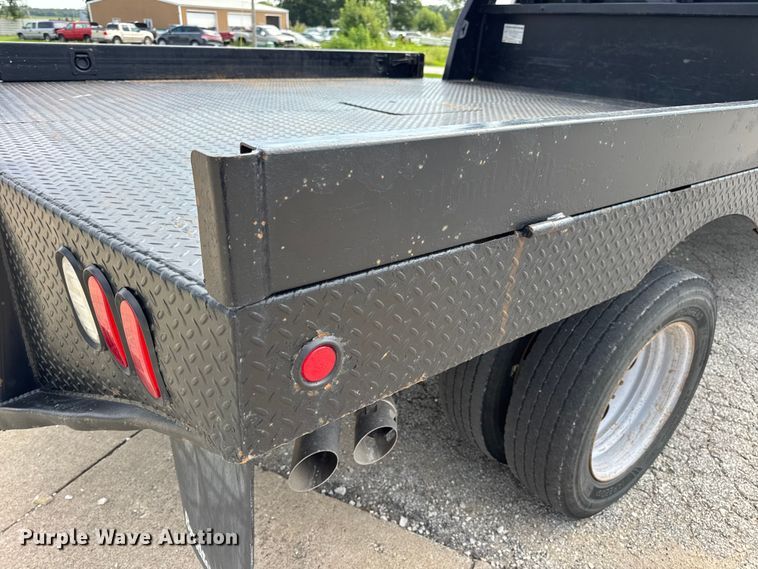 image for item DW3432 2018 Ford F450 Super Duty flatbed truck