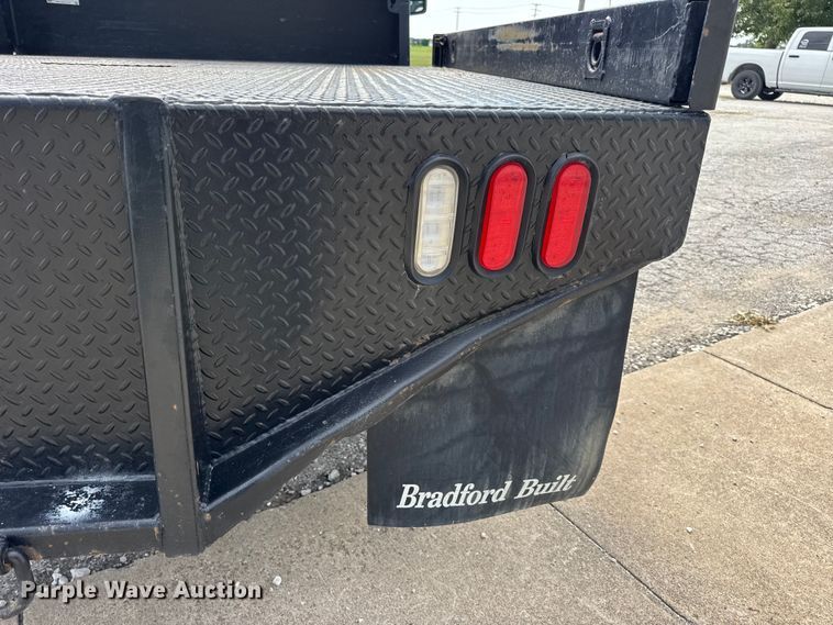 image for item DW3432 2018 Ford F450 Super Duty flatbed truck