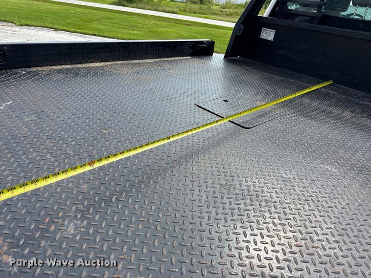 image for item DW3432 2018 Ford F450 Super Duty flatbed truck