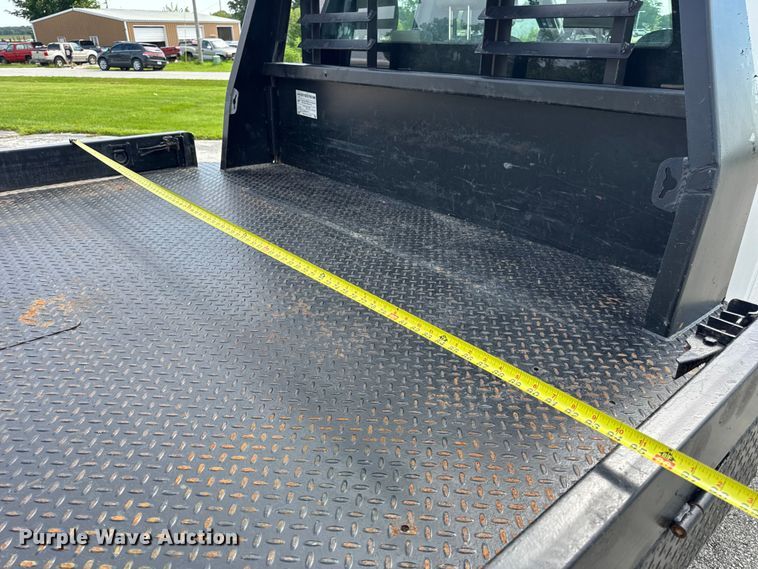 image for item DW3432 2018 Ford F450 Super Duty flatbed truck