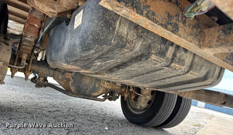 image for item DW3432 2018 Ford F450 Super Duty flatbed truck