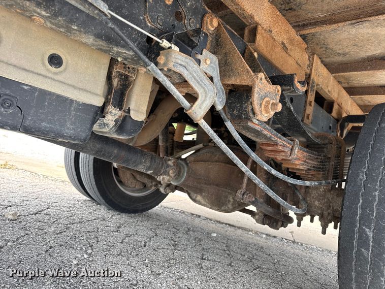 image for item DW3432 2018 Ford F450 Super Duty flatbed truck