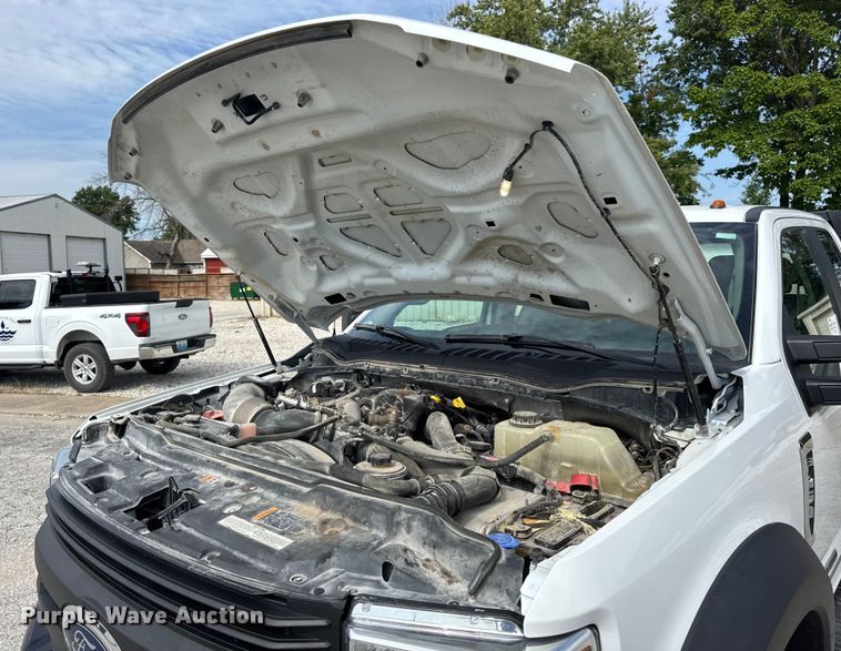 image for item DW3432 2018 Ford F450 Super Duty flatbed truck