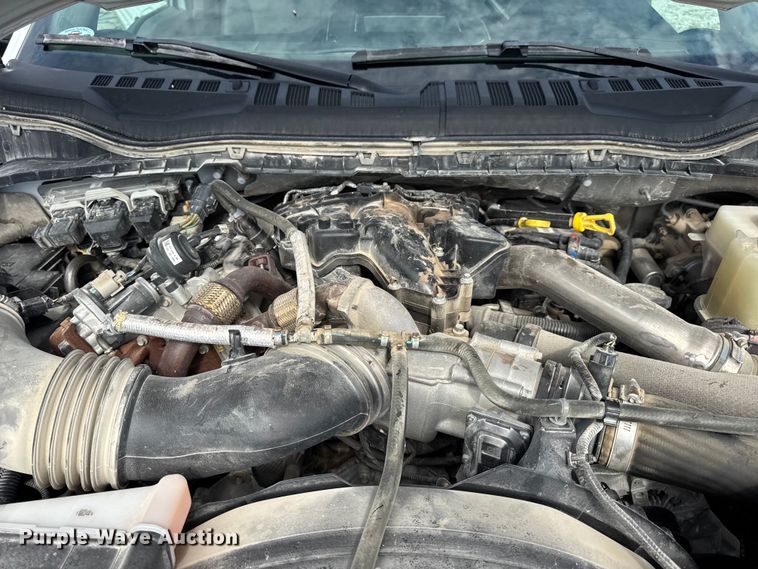 image for item DW3432 2018 Ford F450 Super Duty flatbed truck