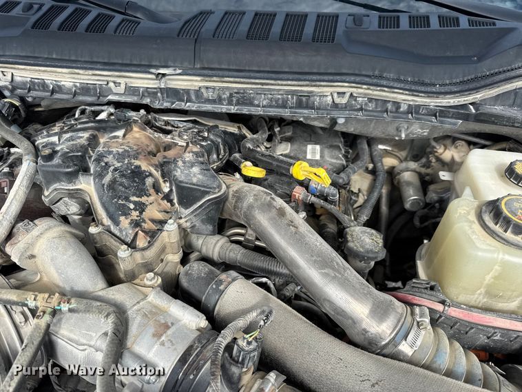 image for item DW3432 2018 Ford F450 Super Duty flatbed truck