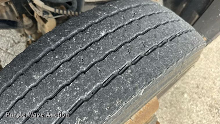 image for item DW3432 2018 Ford F450 Super Duty flatbed truck