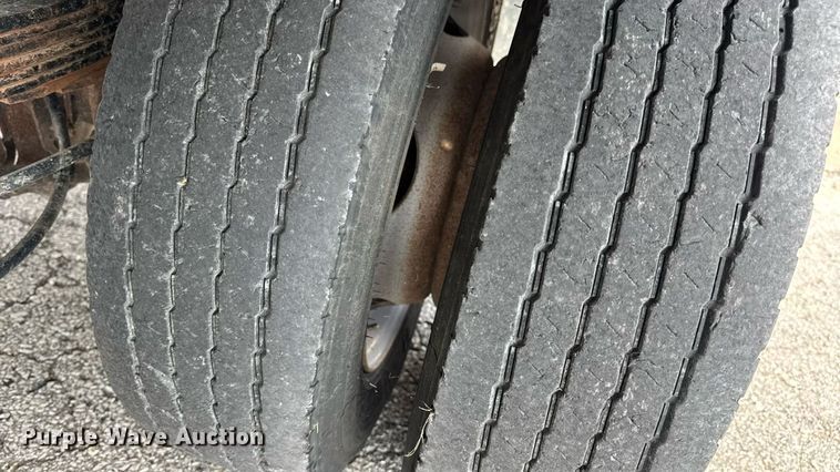 image for item DW3432 2018 Ford F450 Super Duty flatbed truck