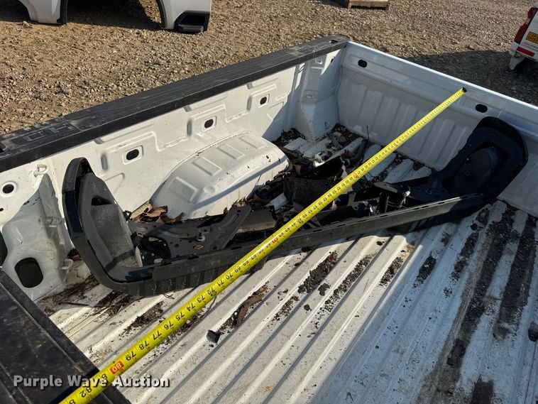 image for item DW3451 Chevrolet Silverado pickup truck bed
