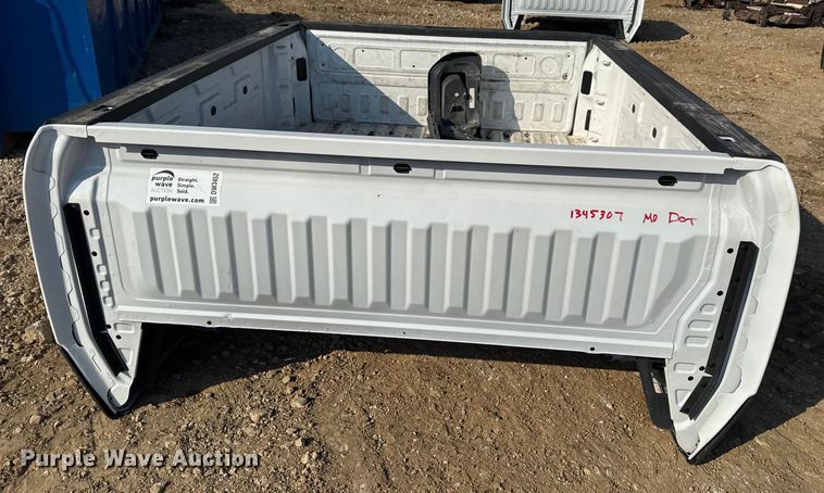 image for item DW3452 Chevrolet Silverado pickup truck bed